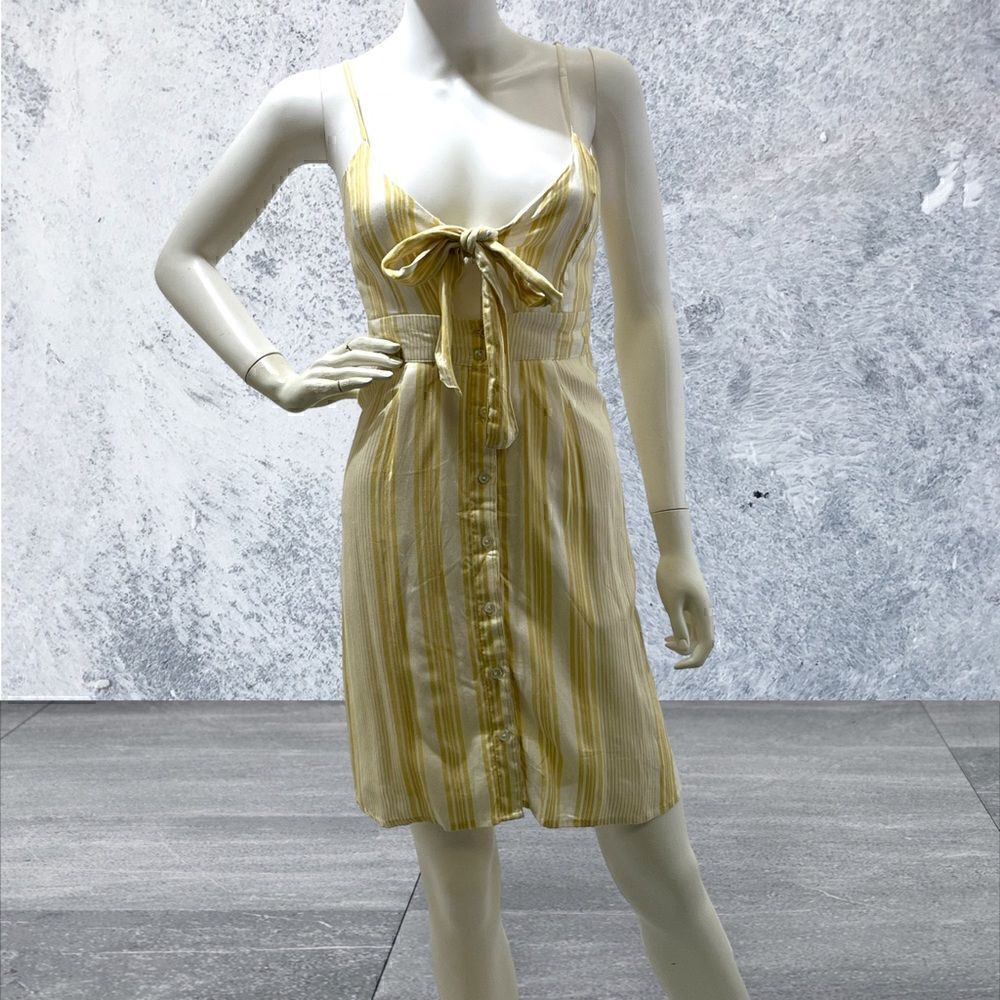 ‎Express Cut Out & Tie Front Mini Dress